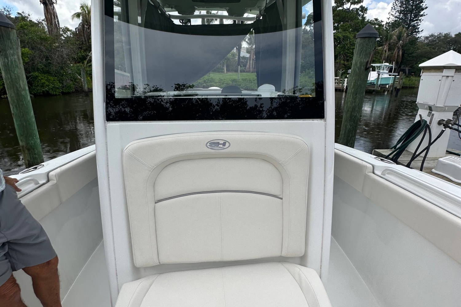 Used 2025 Sea Hunt Ultra 255 SE #0075 image 8