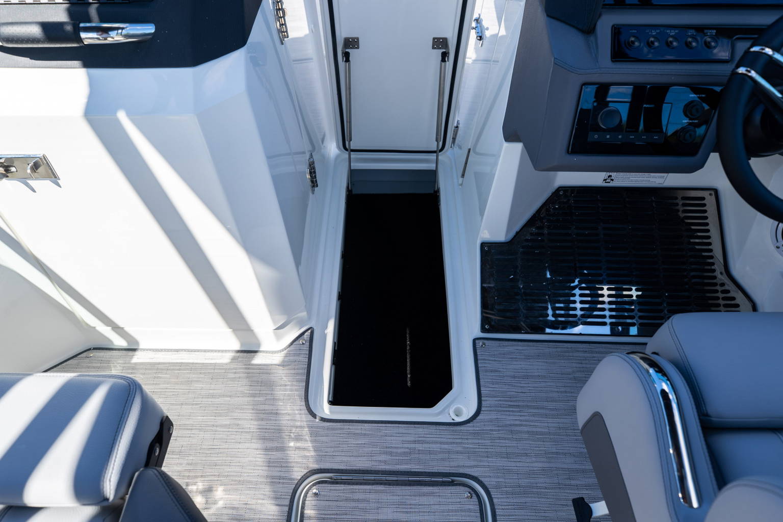 New 2023 Cobalt R8 OB #8008 image 37