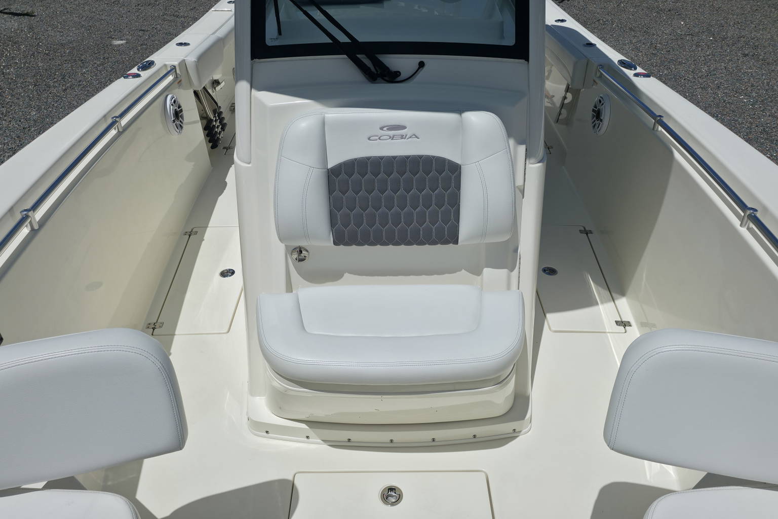 Used 2025 Cobia 301 #Z011 image 16