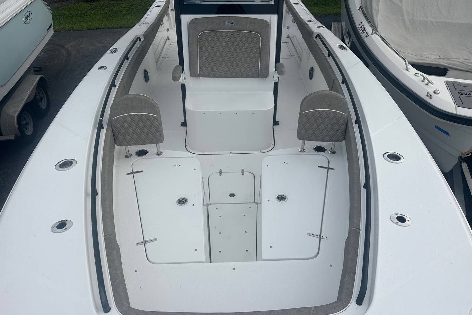 New 2027 Sea Hunt Ultra 305 SE #0009 image 9