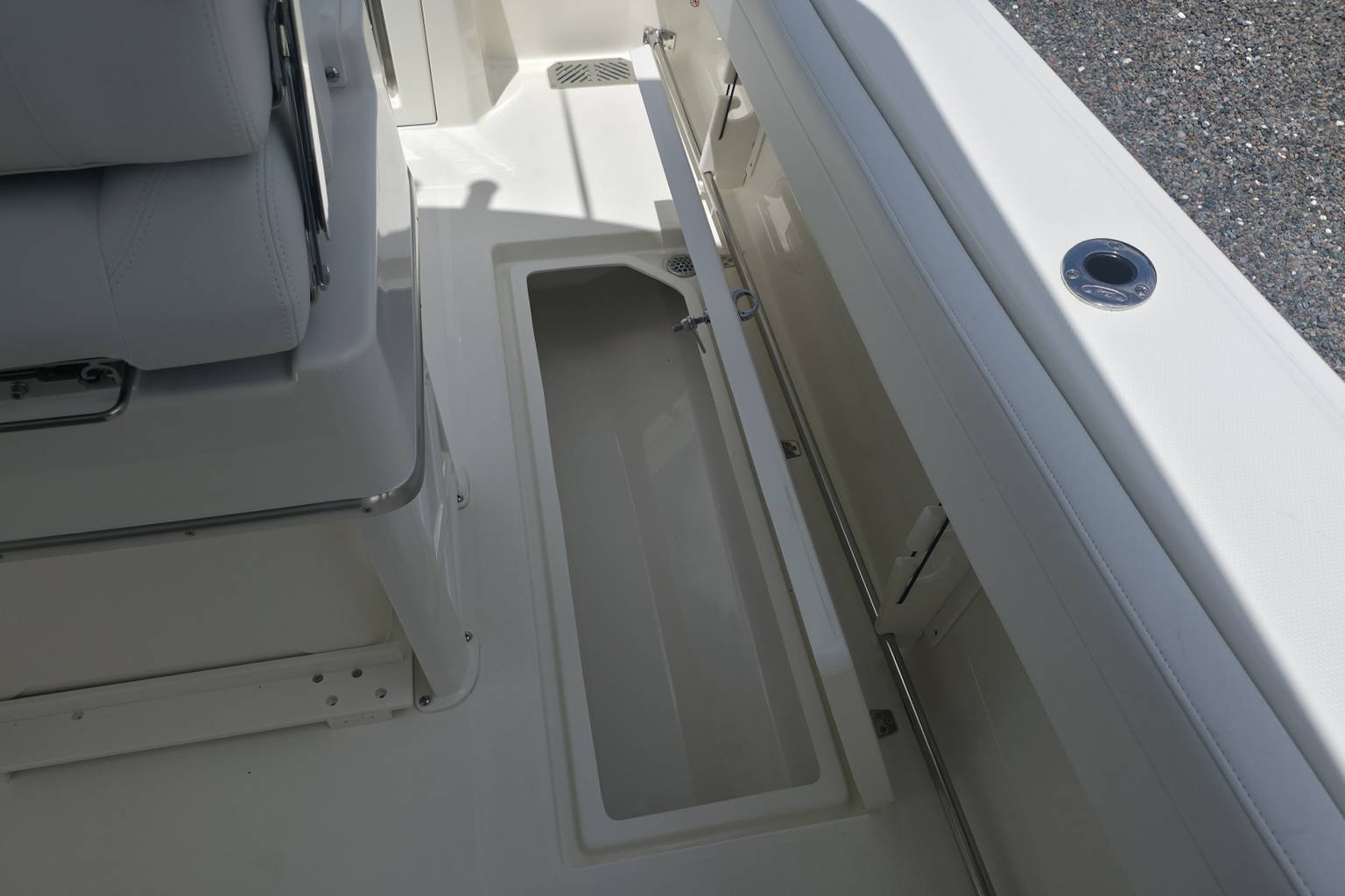 New 2027 Cobia 265 CC #G001 image 12