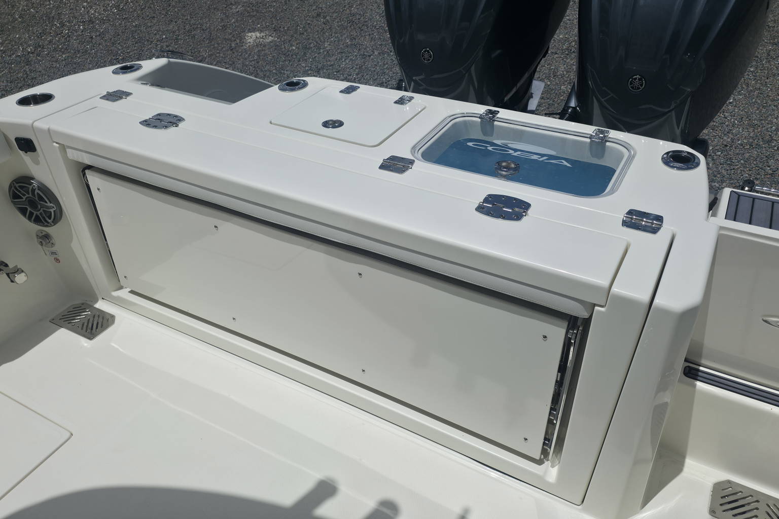 New 2027 Cobia 265 CC #G001 image 8