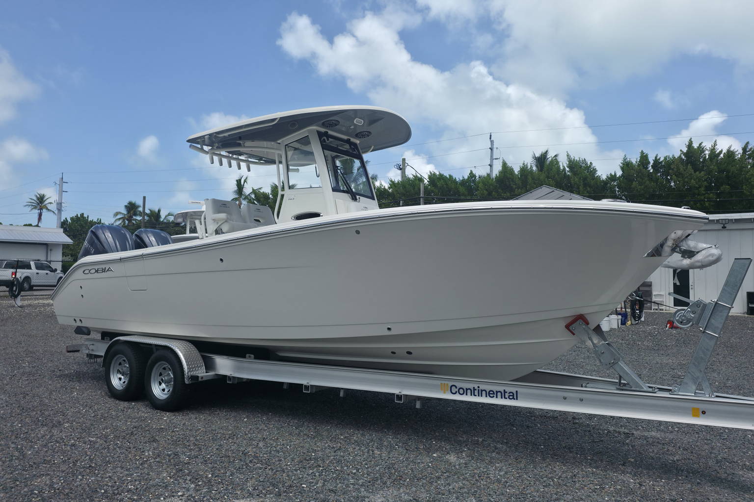New 2027 Cobia 265 CC #G001 image 2
