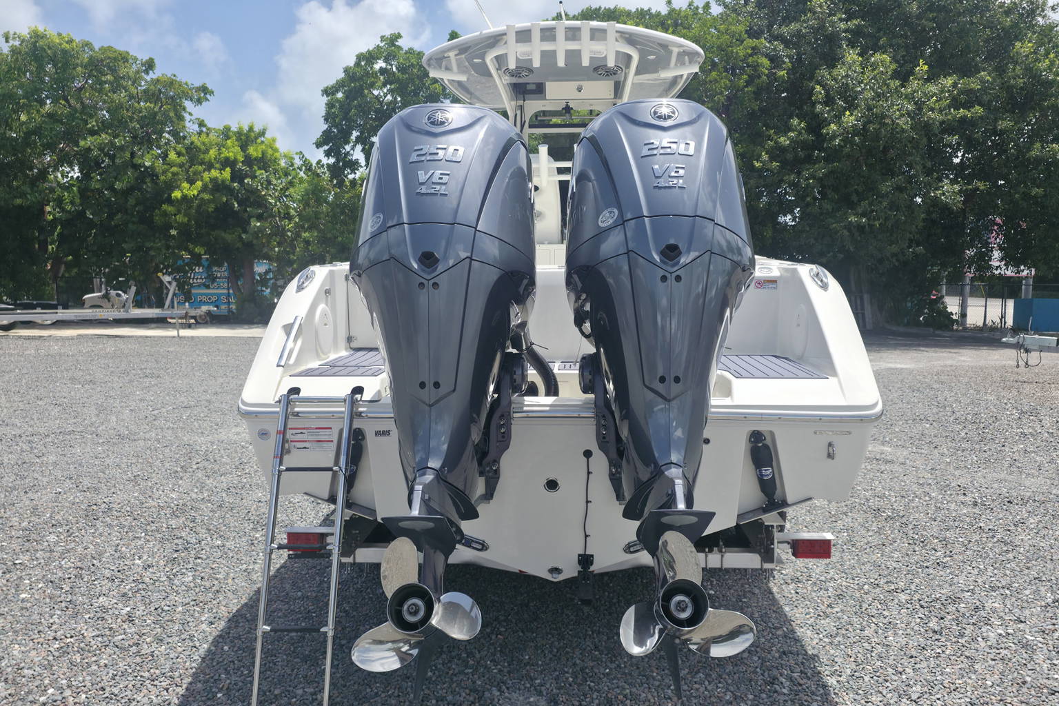 New 2027 Cobia 265 CC #G001 image 5