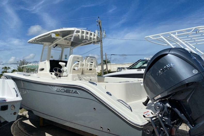 New 2023 Cobia 280 CC #D017 image 2