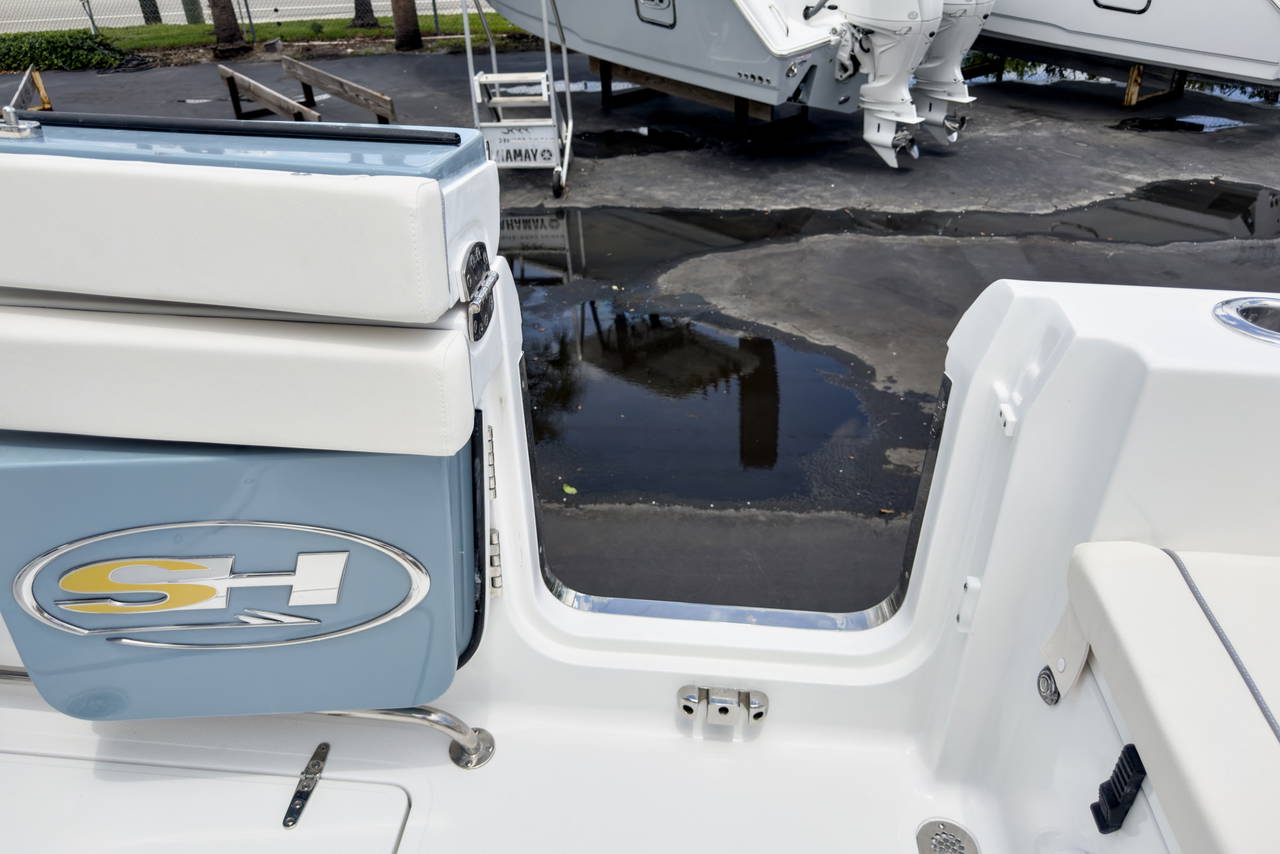 Alternative image of Sea Hunt Gamefish 27 FS in West Palm Beach, FL