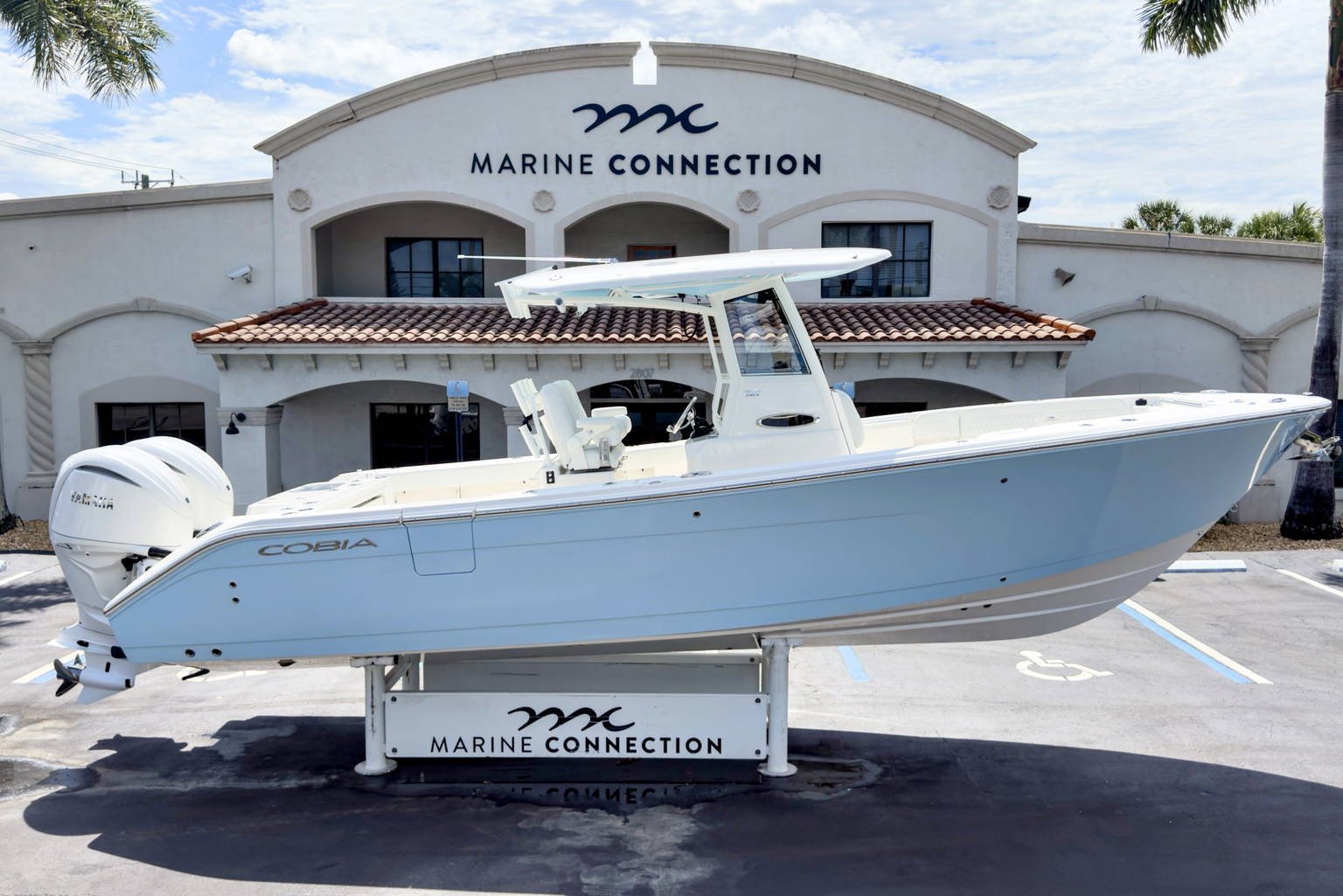 New 2027 Cobia 285 CC #J010 image 1