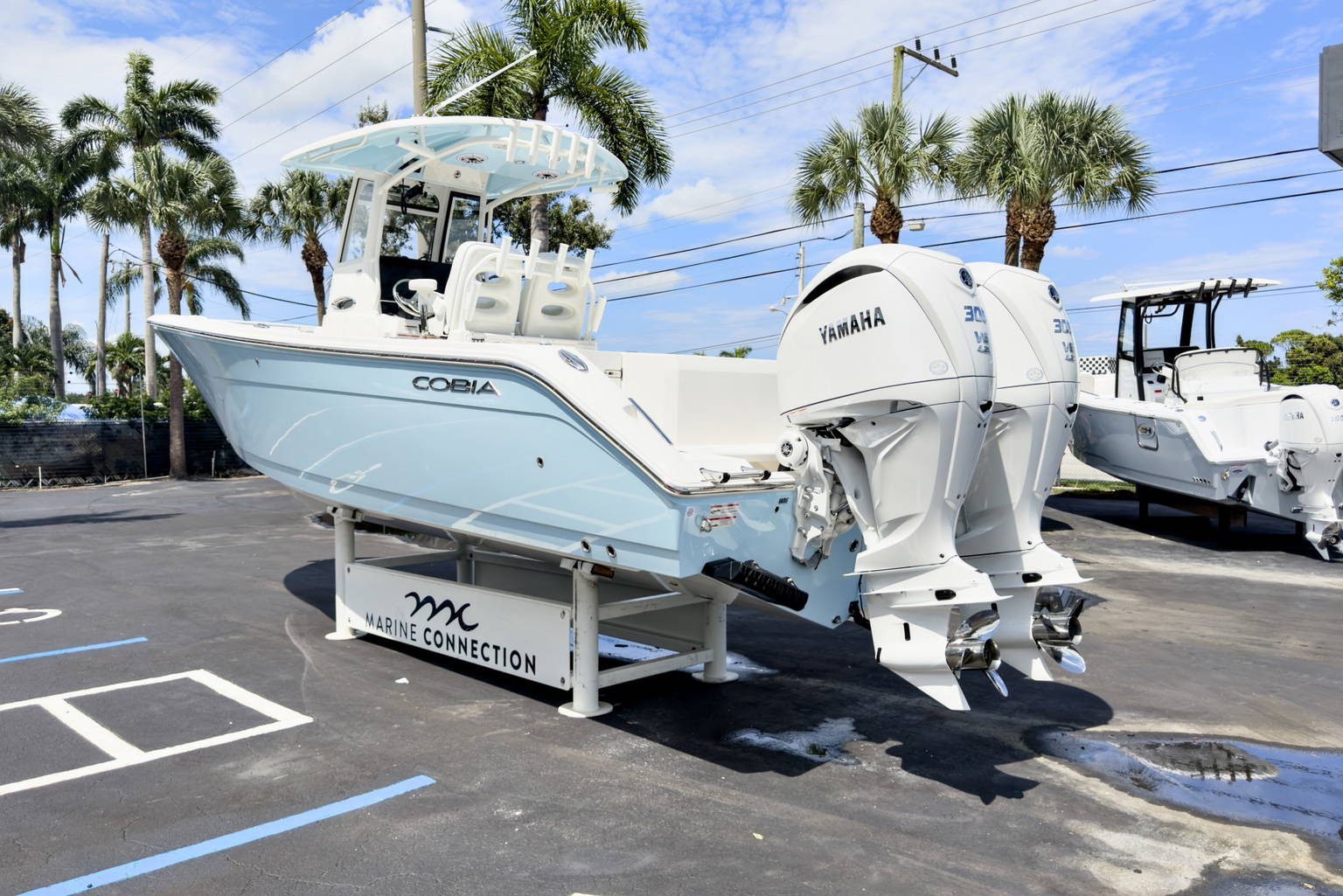 New 2027 Cobia 285 CC #J010 image 7