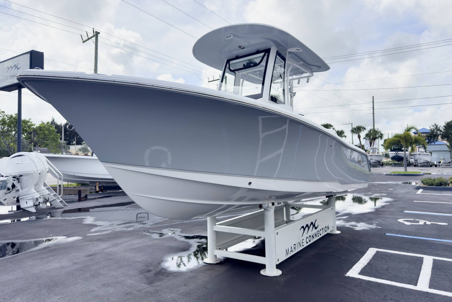 New 2027 Sea Hunt Ultra 235 SE #0172 image 3