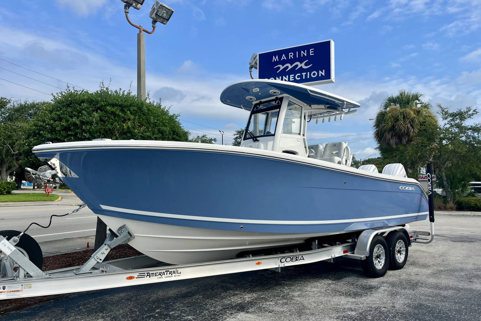 New 2027 Cobia 265 CC #G011 image 2