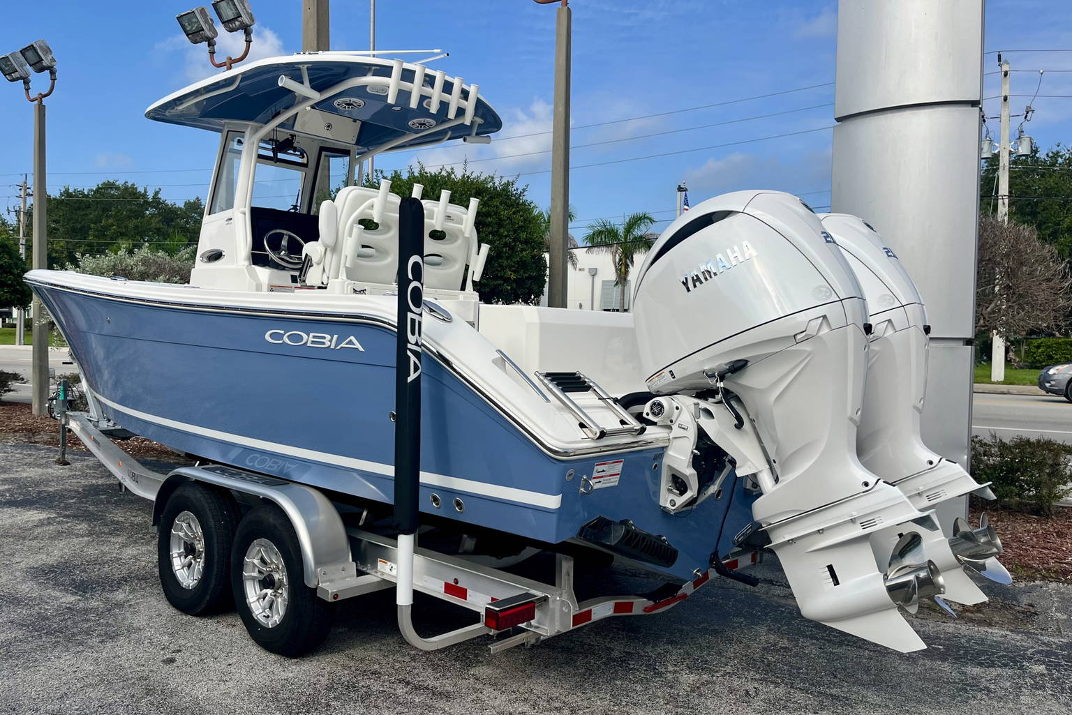 New 2027 Cobia 265 CC #G011 image 4
