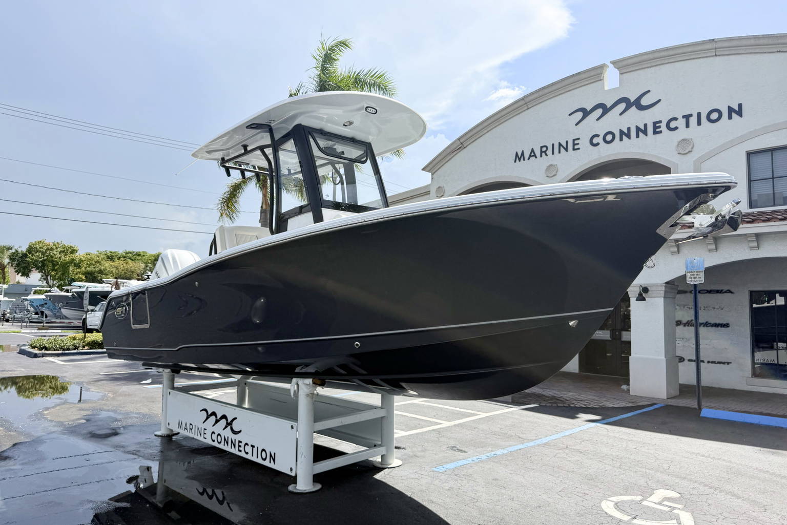 New 2027 Sea Hunt Ultra 245 SE #0327 image 2
