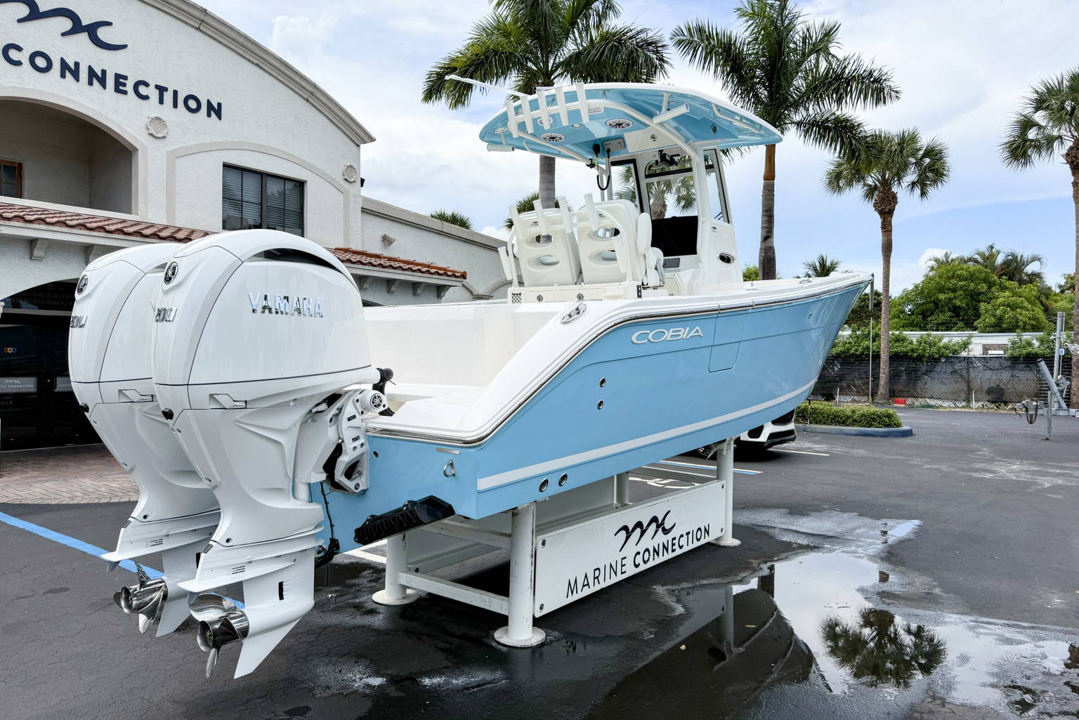 New 2027 Cobia 265 CC #G014 image 8