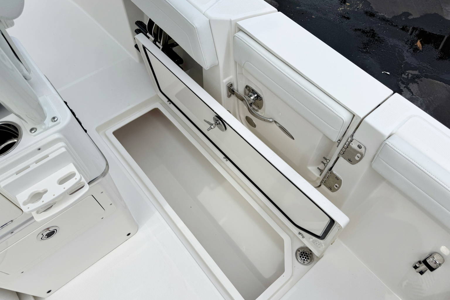 New 2027 Cobia 265 CC #G014 image 17