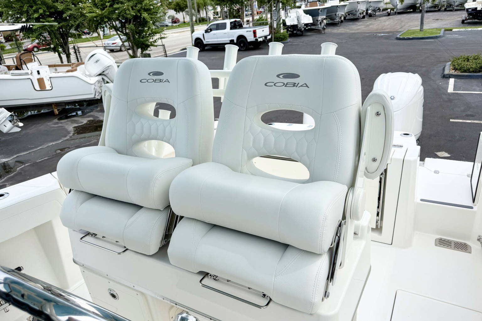 New 2027 Cobia 265 CC #G014 image 20