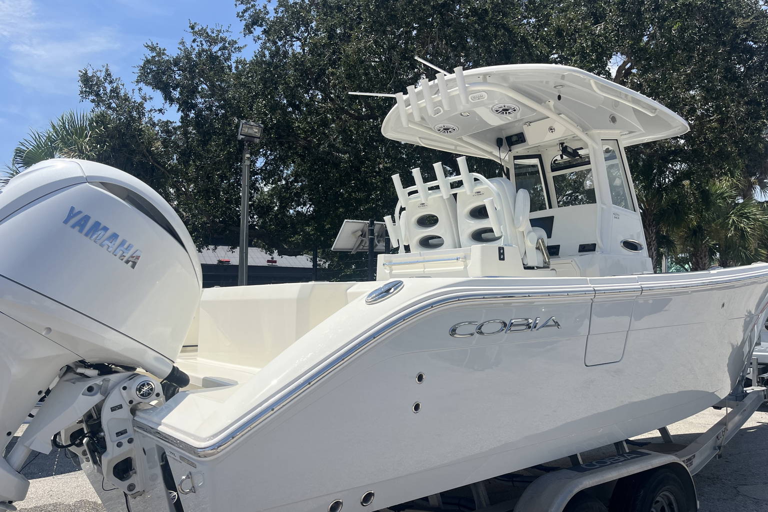 New 2025 Cobia 265 CC #G032 image 9