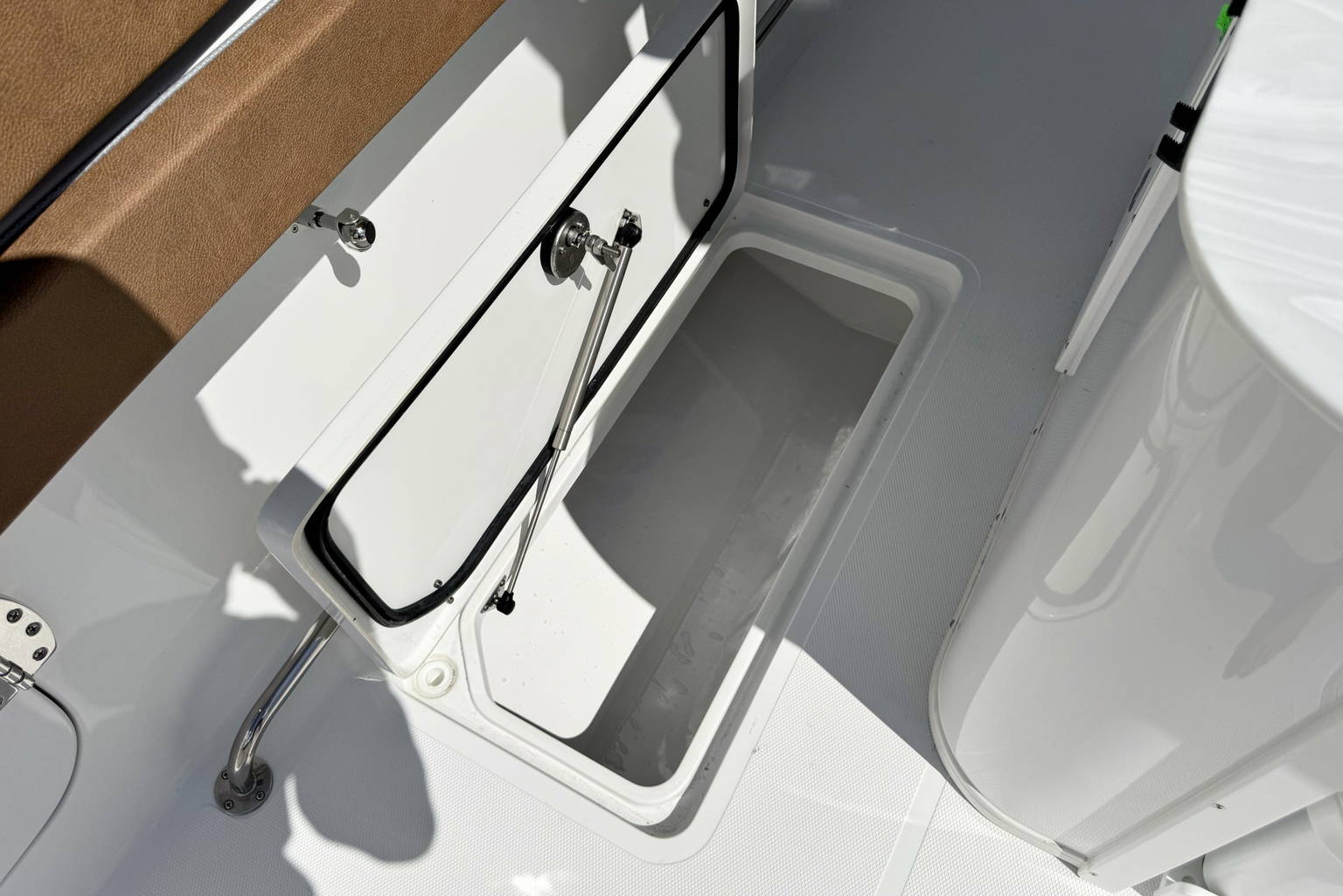 New 2027 Sea Hunt Ultra 305 SE #0018 image 23
