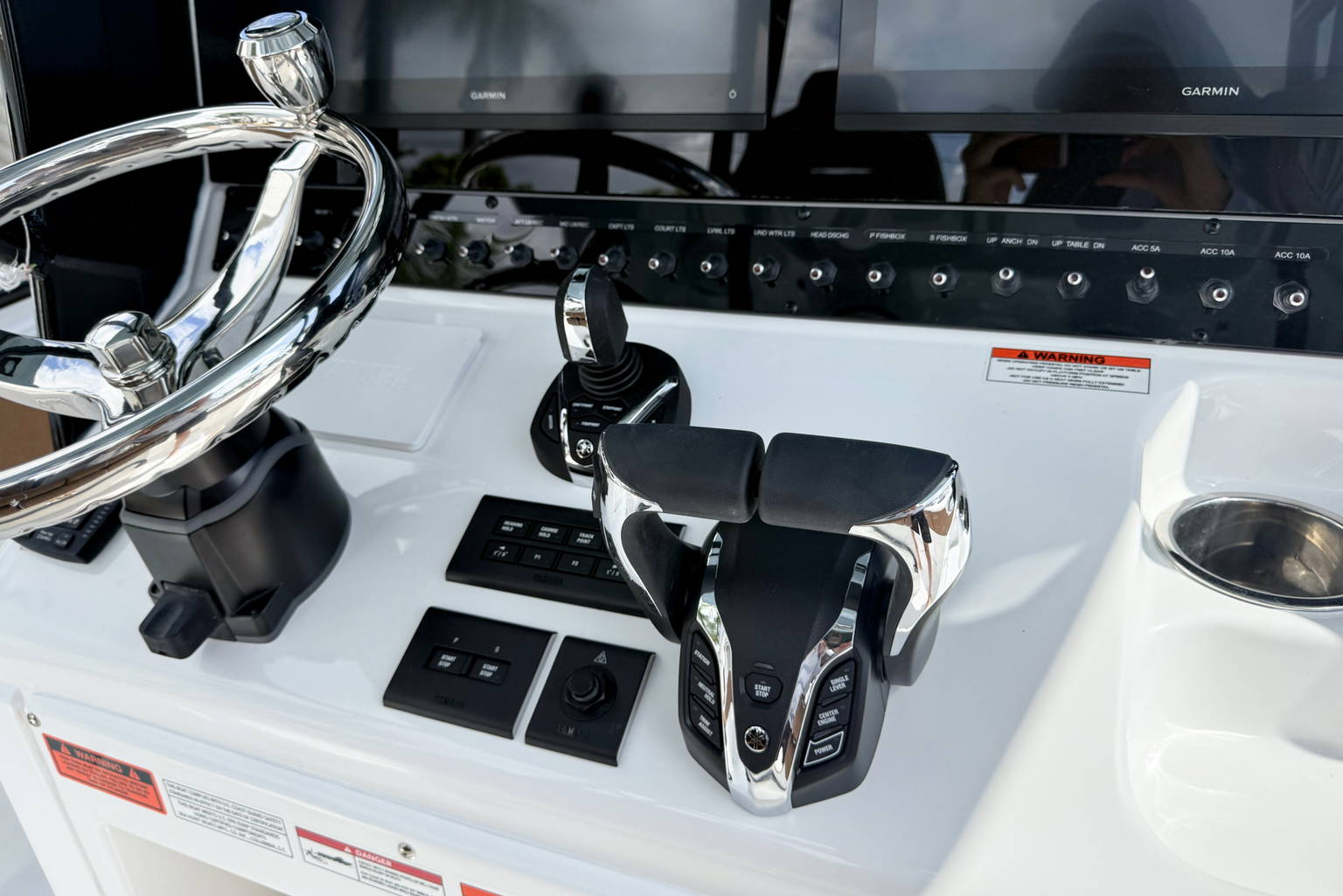 New 2027 Sea Hunt Ultra 305 SE #0018 image 30