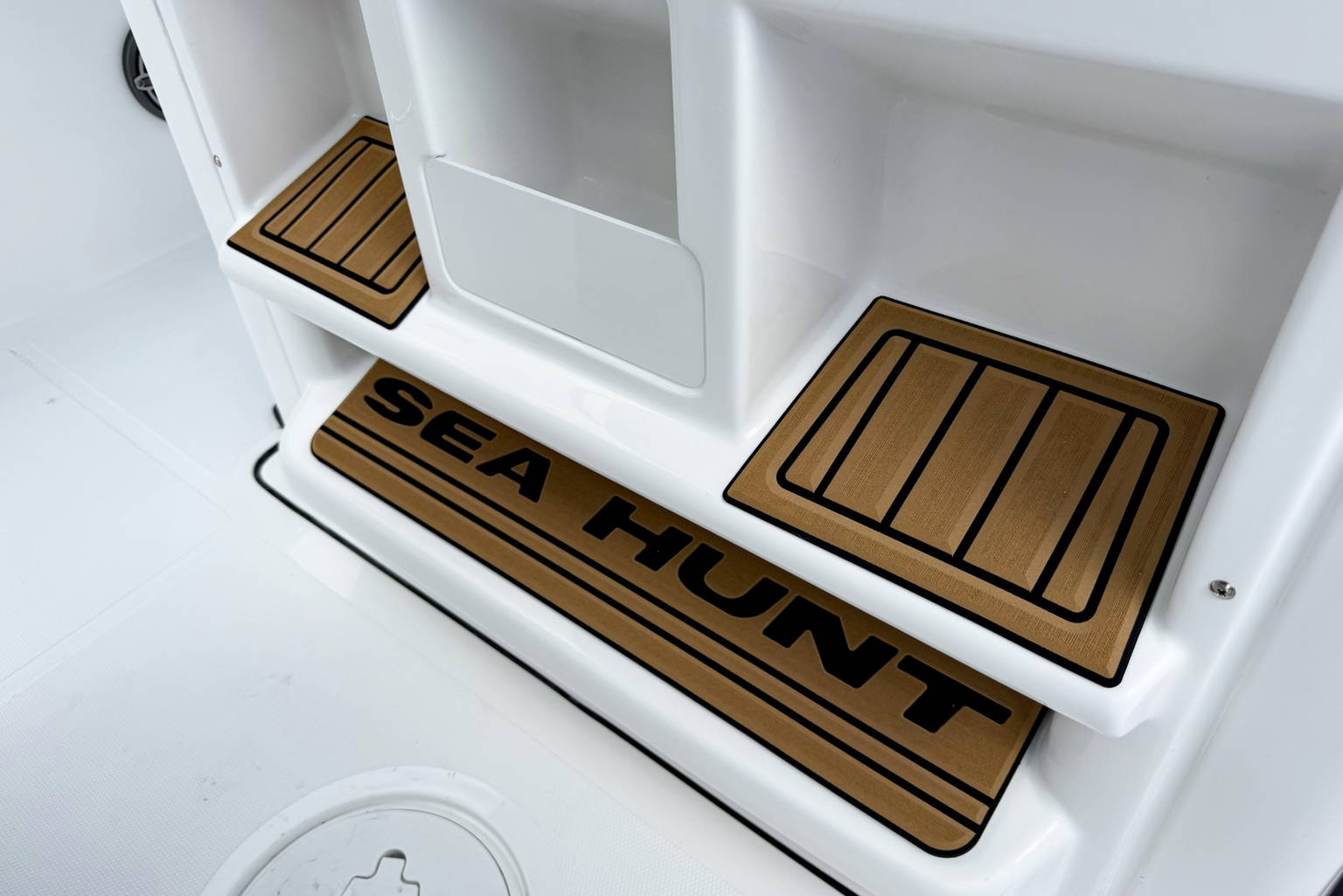 New 2027 Sea Hunt Ultra 305 SE #0018 image 33