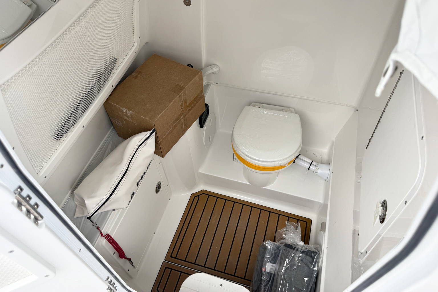 New 2027 Sea Hunt Ultra 305 SE #0018 image 36