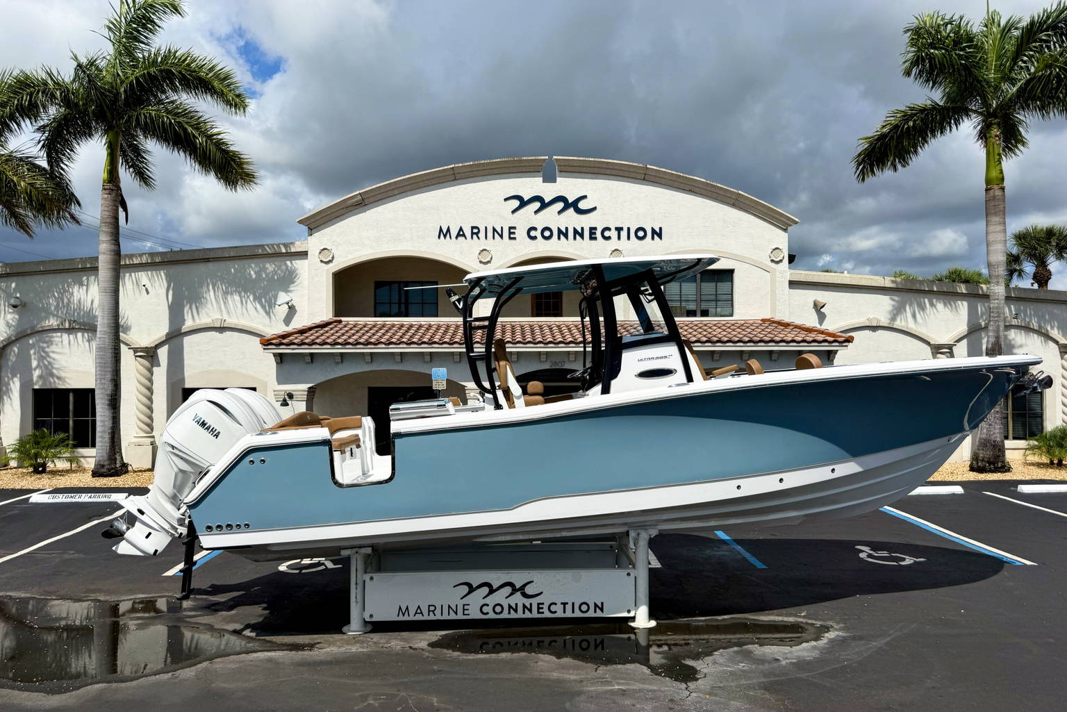 New 2027 Sea Hunt Ultra 305 SE #0018 image 2