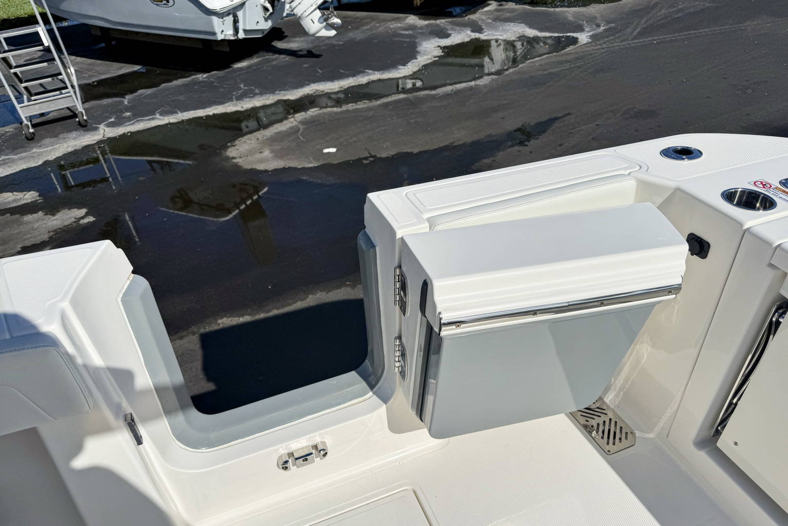 New 2027 Cobia 305 CC #L010 image 25