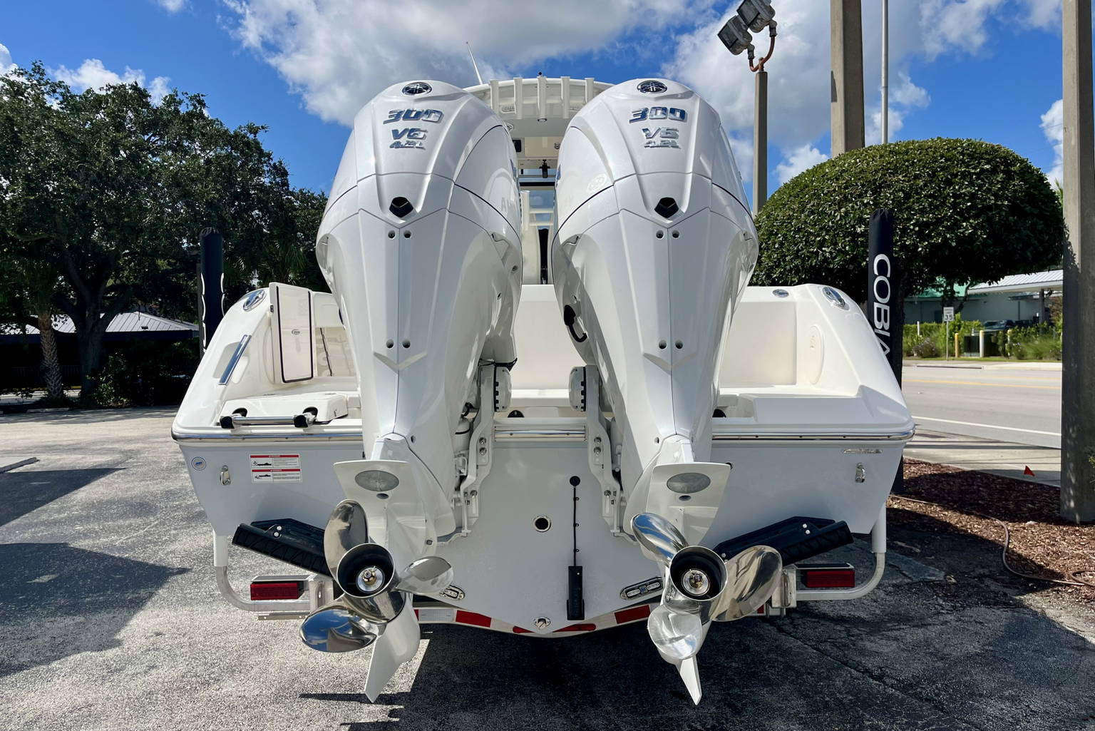 New 2027 Cobia 285 CC #J015 image 5