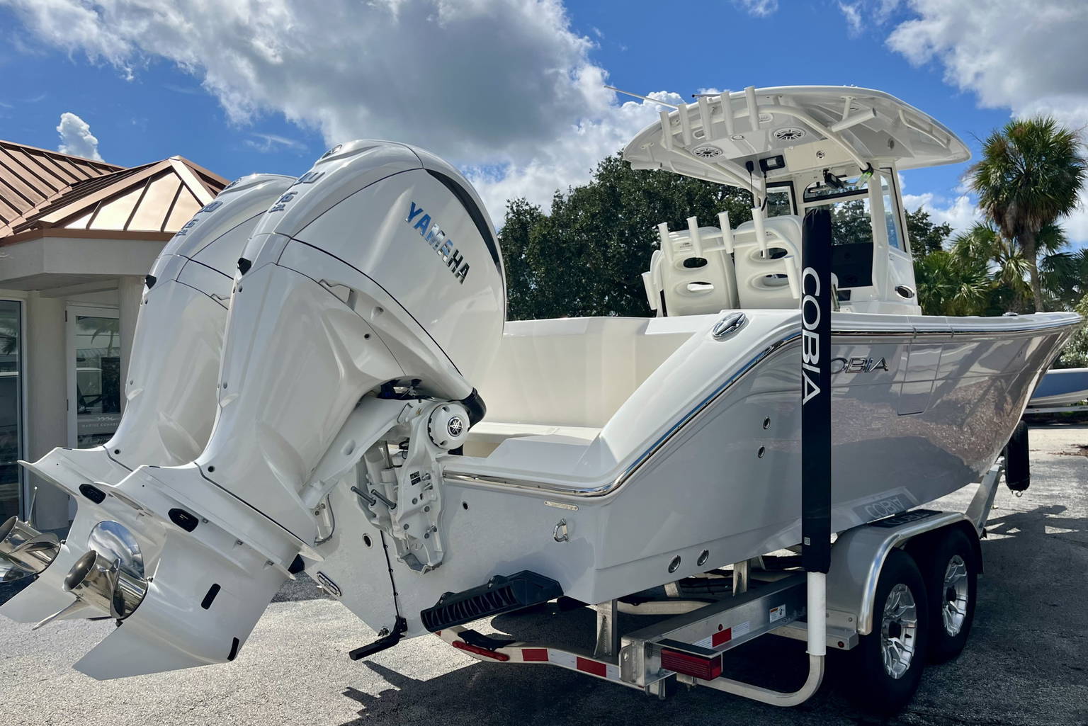 New 2027 Cobia 285 CC #J015 image 10