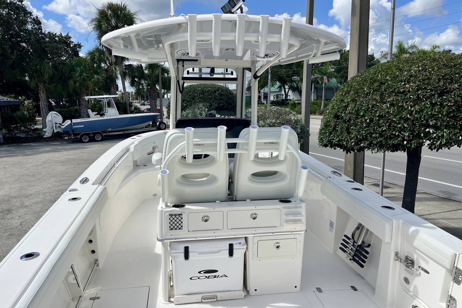 New 2027 Cobia 285 CC #J015 image 11