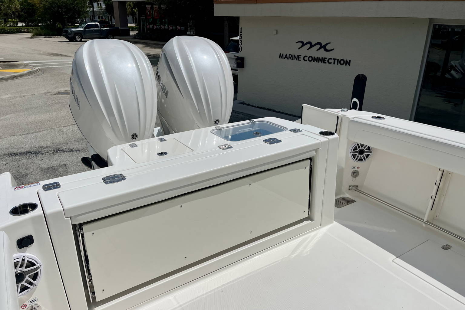 New 2027 Cobia 285 CC #J015 image 34