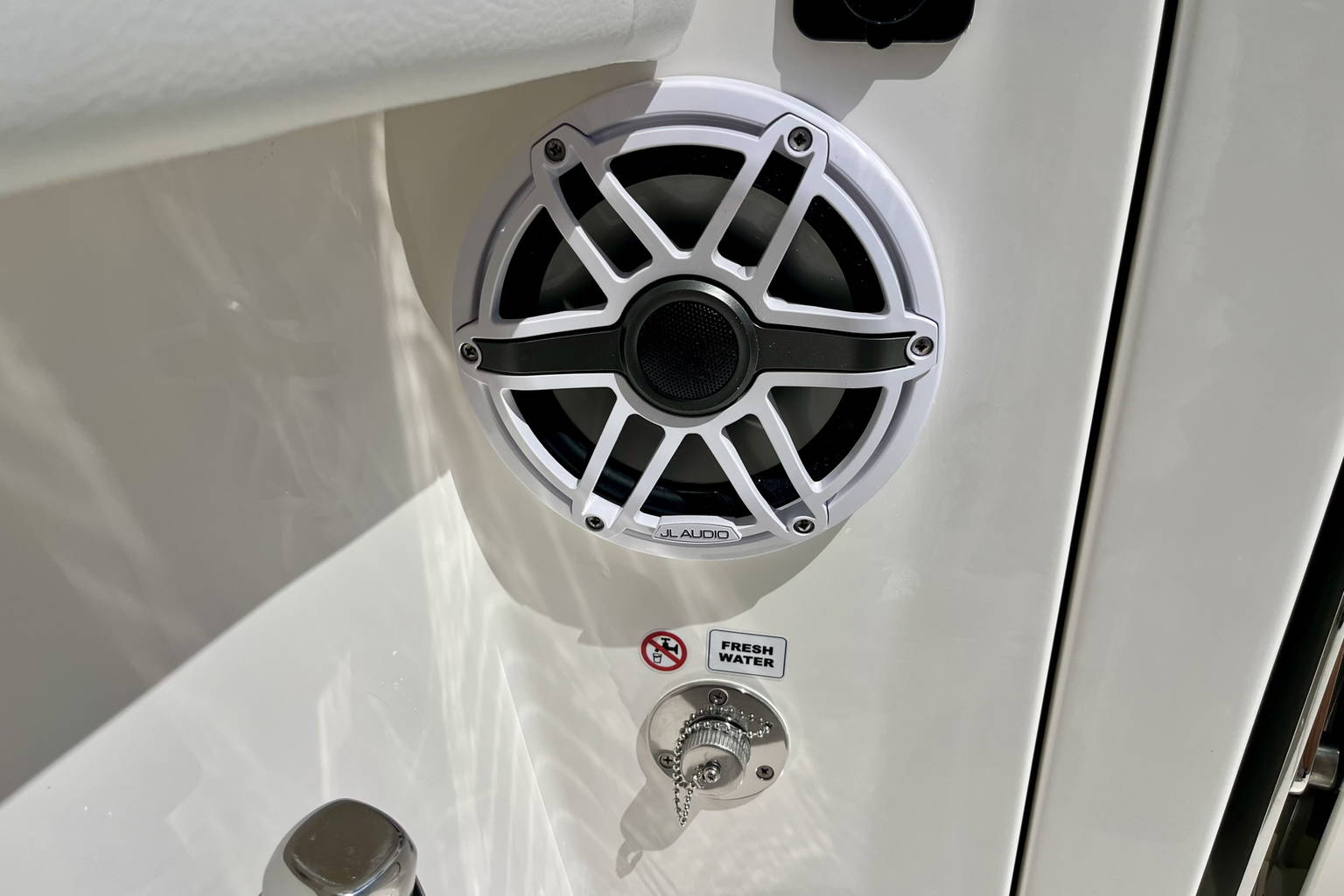 New 2027 Cobia 285 CC #J015 image 38