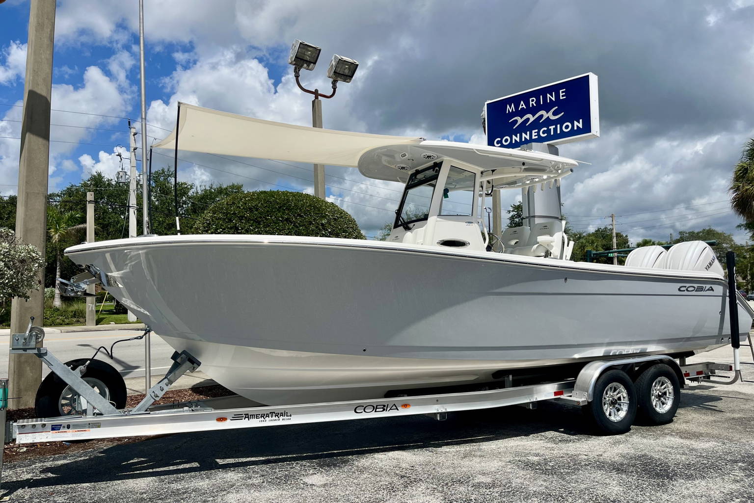 New 2027 Cobia 285 CC #J015 image 46