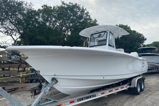 New 2023 Sea Hunt Ultra 305 SE #0077 image 2