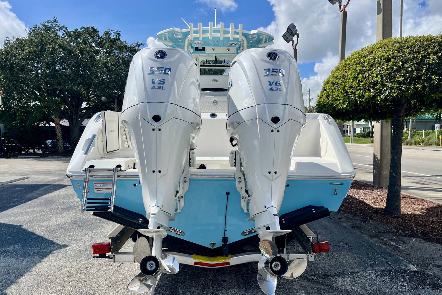 New 2027 Cobia 305 CC #L014 image 5