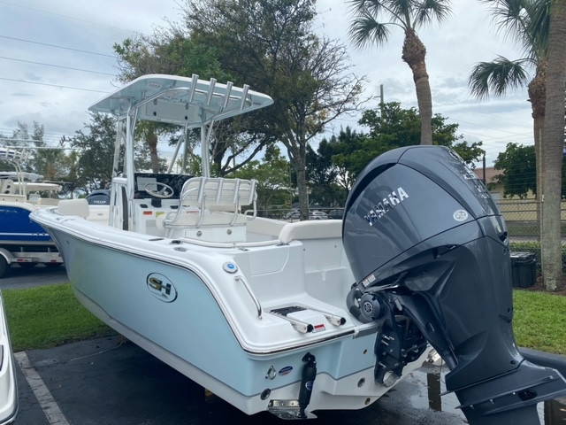 Alternative image of Sea Hunt Ultra 234 in West Palm Beach, FL