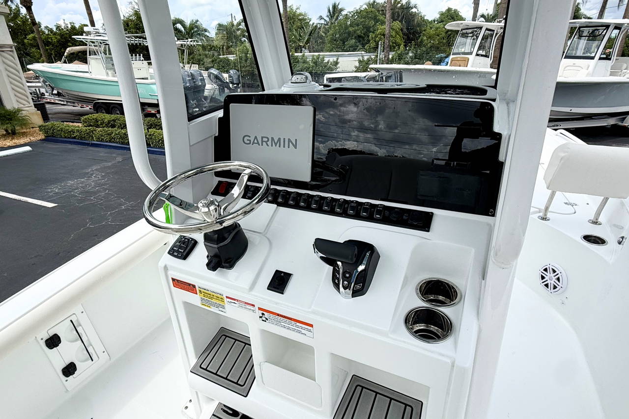 Alternative image of Sea Hunt BX 25 FS in Vero Beach, FL