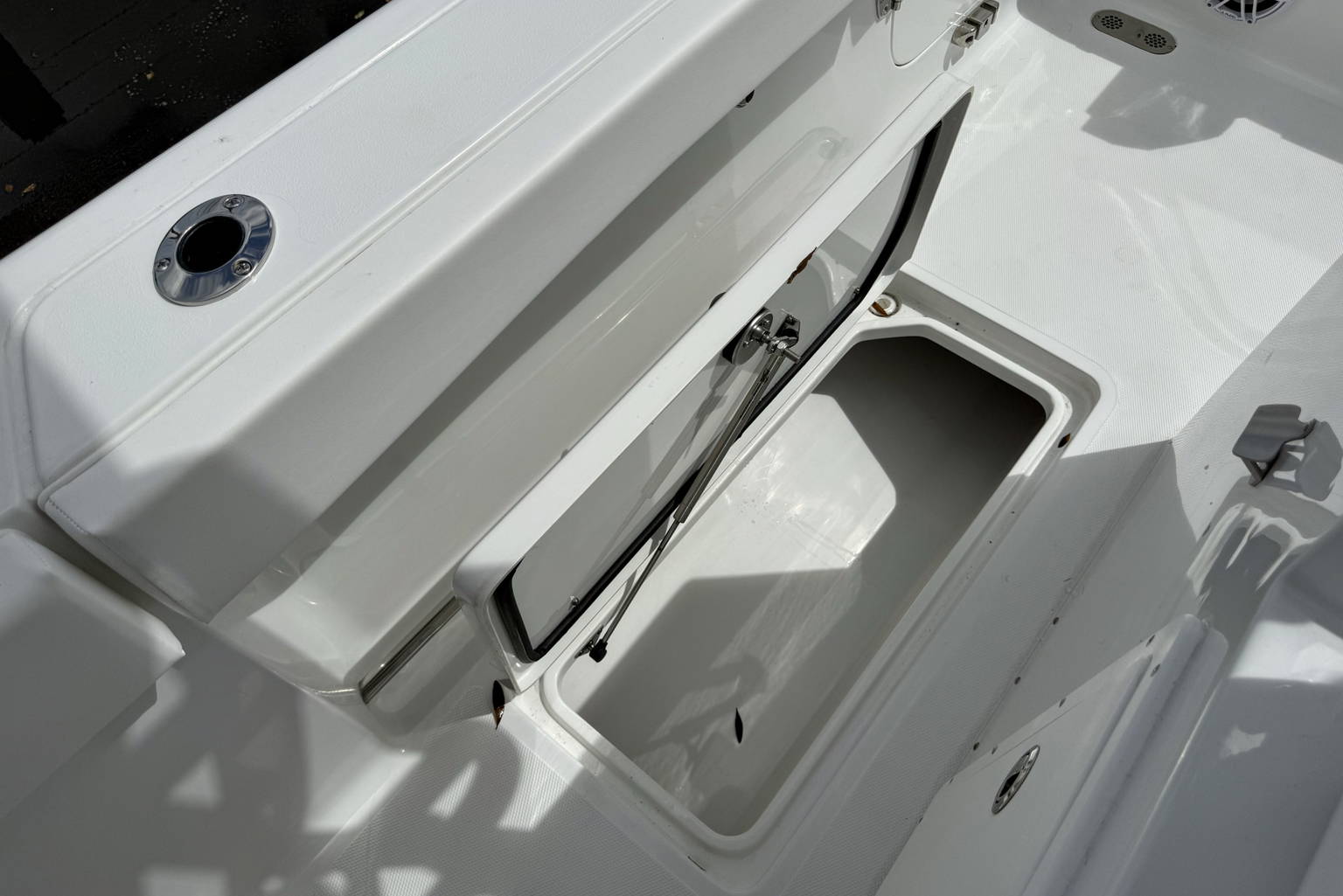 New 2027 Sea Hunt Gamefish 28 CB #0119 image 21