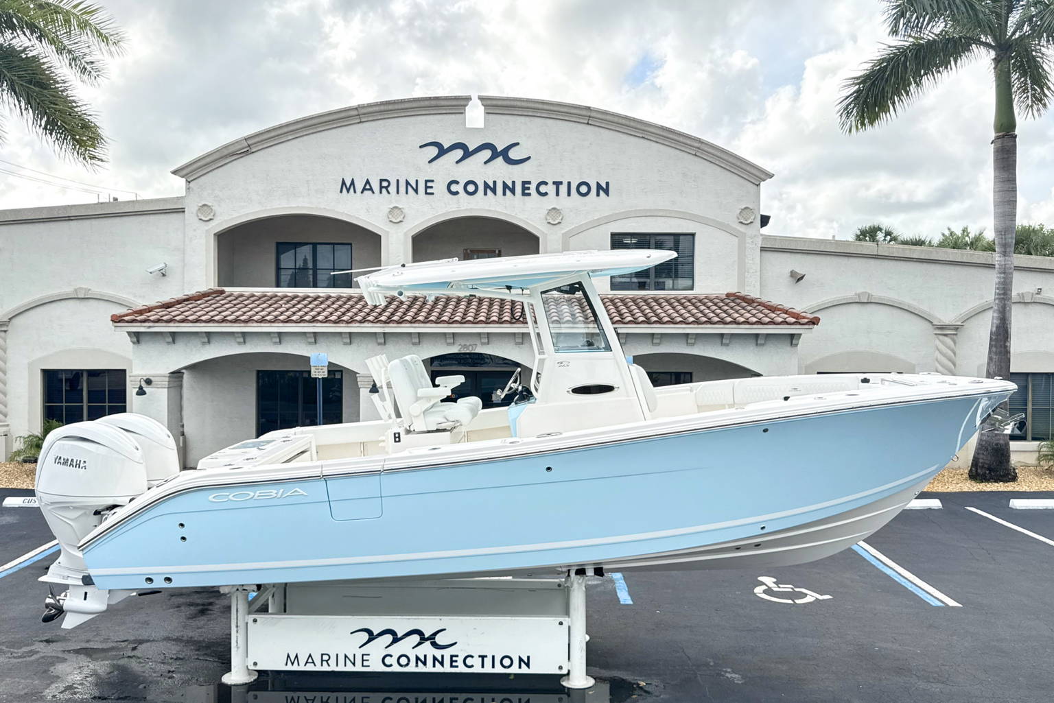 New 2027 Cobia 265 CC #G018 image 1