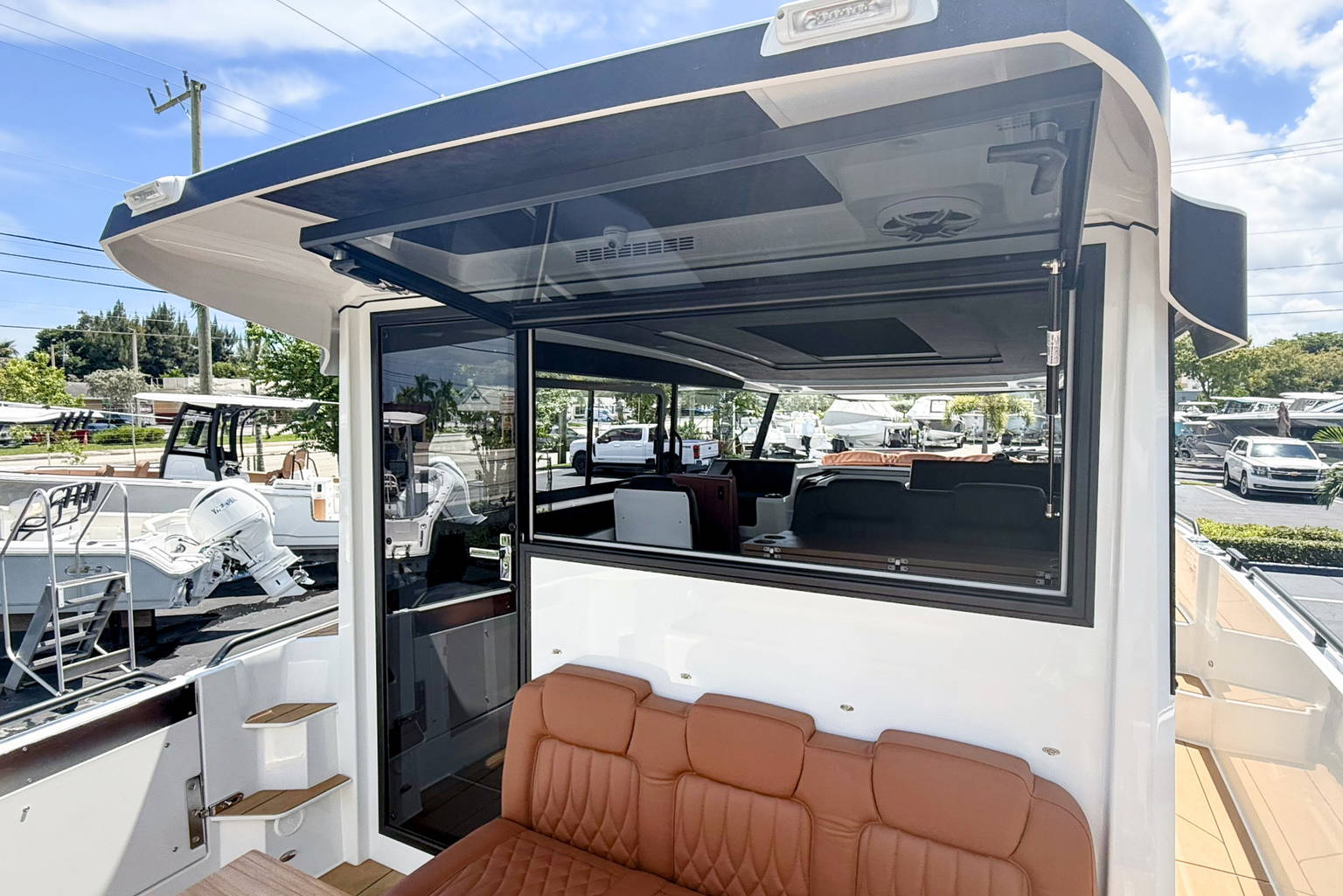 New 2027 Quarken 35 Cabin Tourer ONYX #0092 image 24