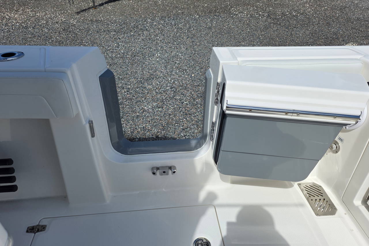 Alternative image of Cobia 285 CC in West Palm Beach, FL