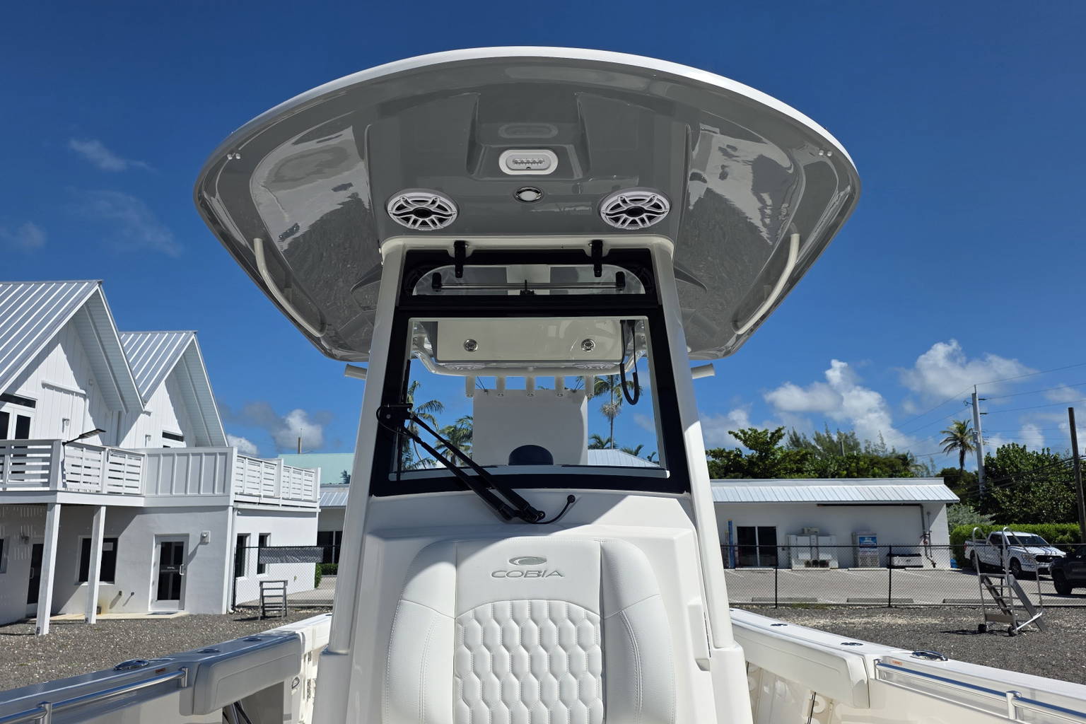 New 2027 Cobia 285 CC #J016 image 17