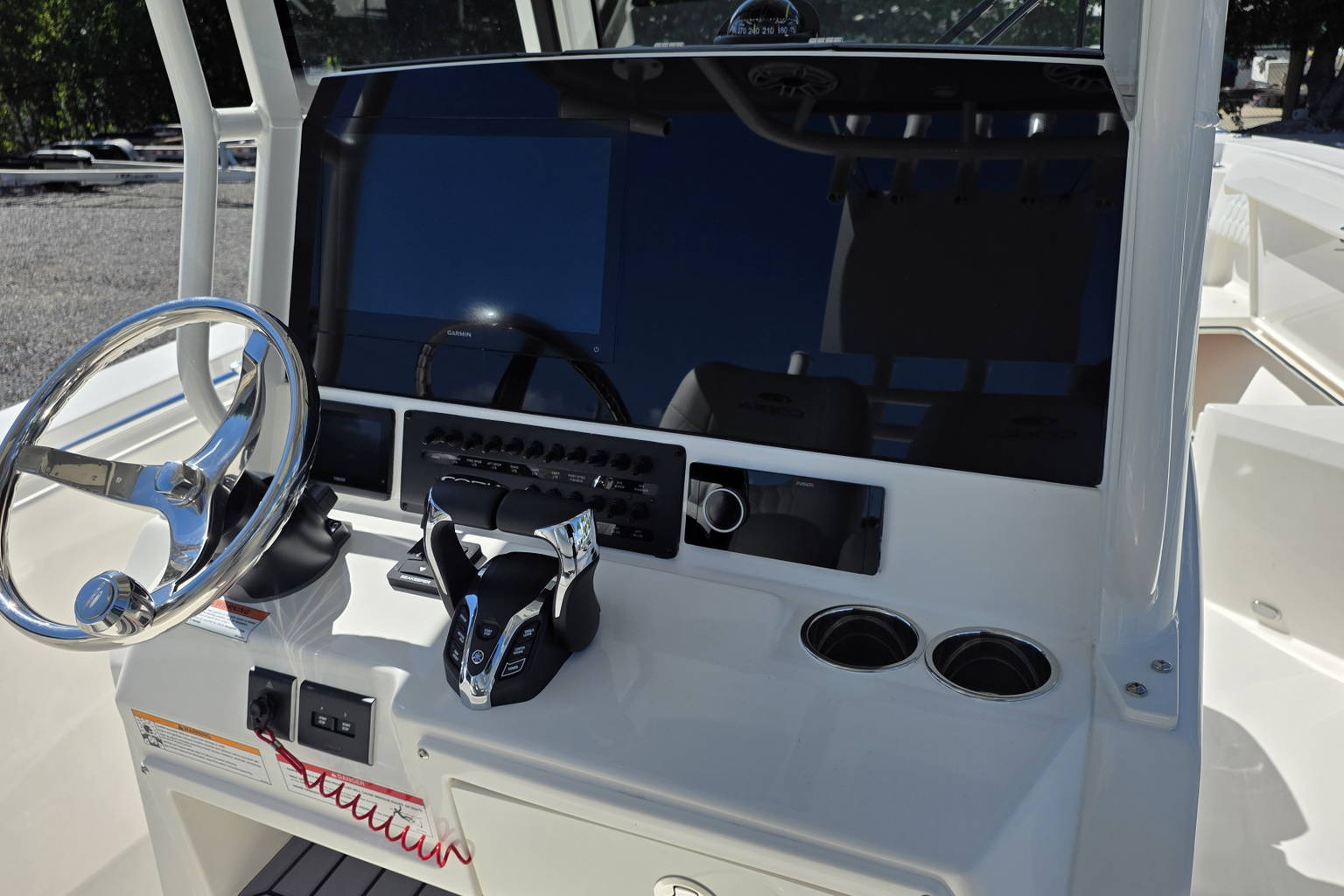 New 2027 Cobia 285 CC #J016 image 7