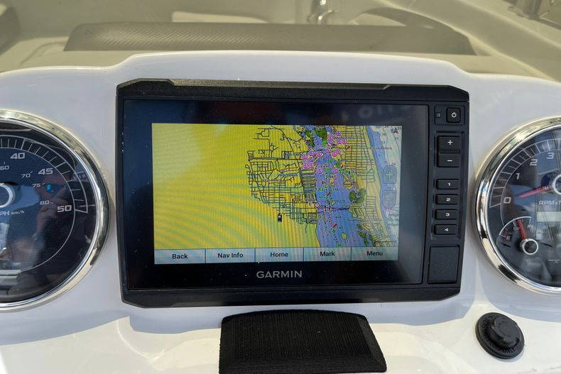 New 2022 Hurricane SunDeck Sport OB SS 205 OB #8367 image 12