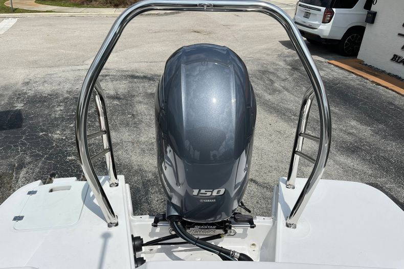 New 2022 Hurricane SunDeck Sport OB SS 205 OB #8367 image 24