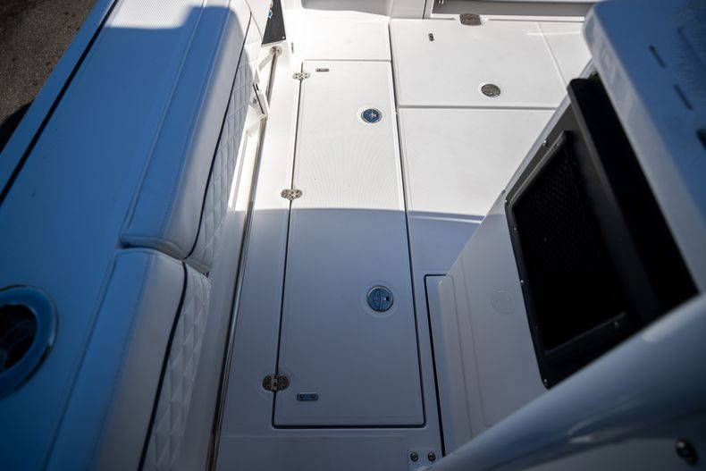 New 2023 Blackfin 332CC #C231 image 20