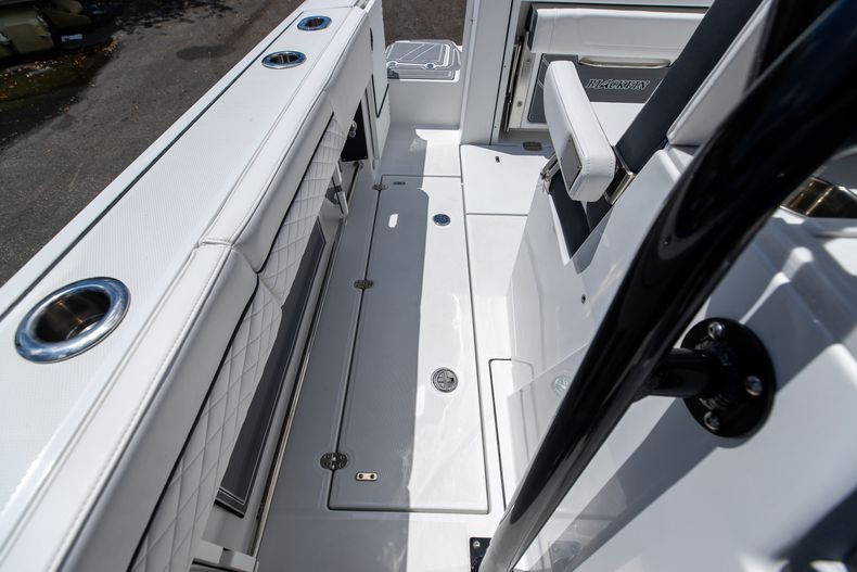 New 2023 Blackfin 332CC #C238 image 23