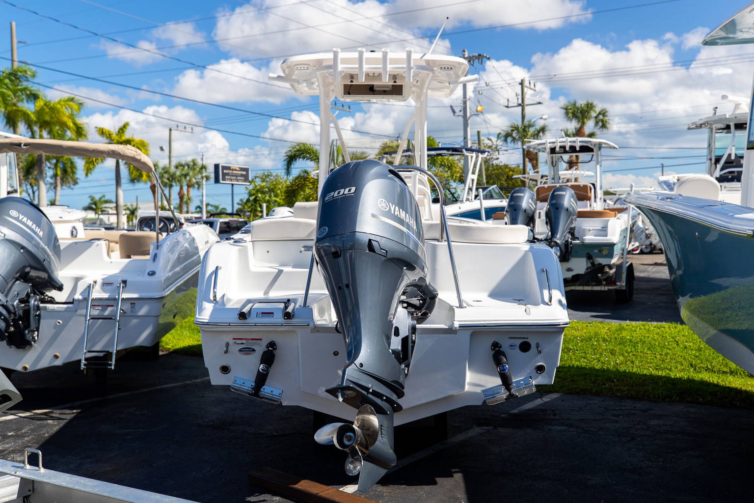 New 2023 Sea Hunt Ultra 229 #0745 image 2