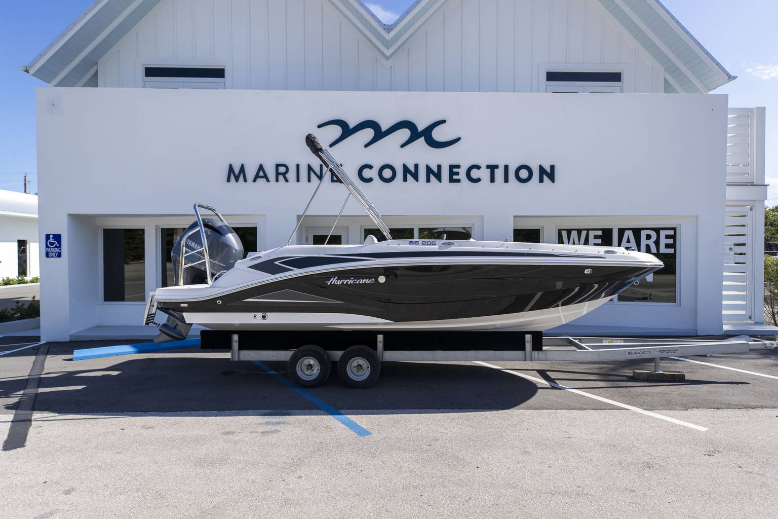 New 2023 Hurricane SunDeck Sport OB SS 205 OB #9637 image 1