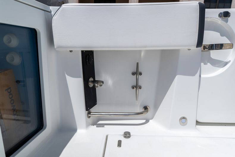 New 2023 Blackfin 332CC #C238 image 28