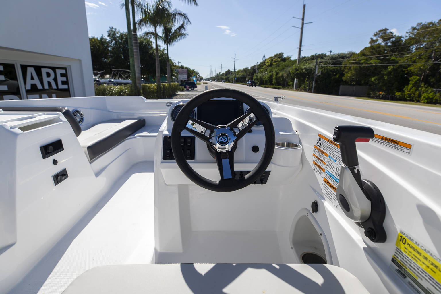 New 2023 Hurricane SunDeck Sport OB SS 205 OB #9637 image 10